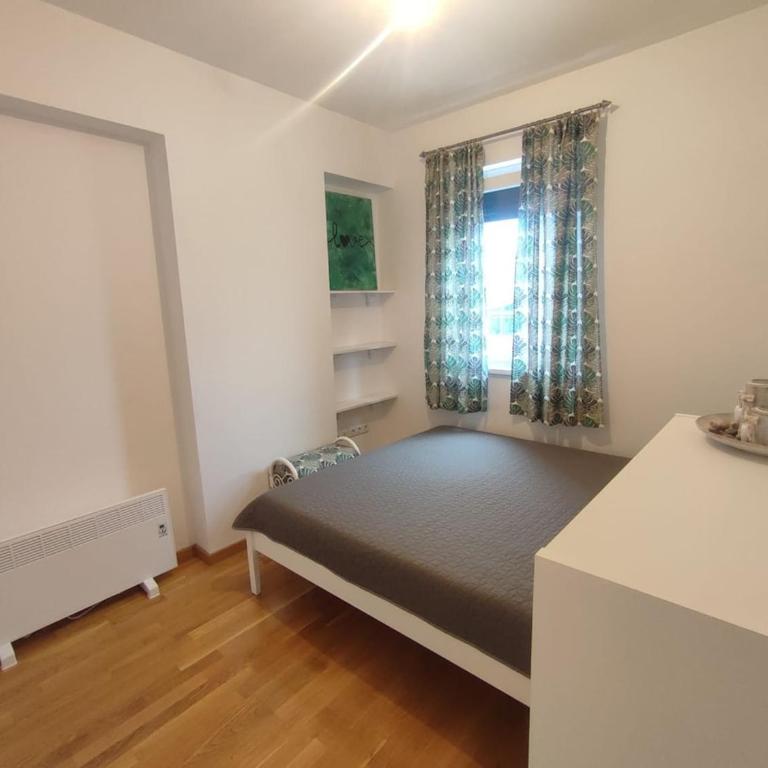 Apartman Sedra - Two-Bedroom Apartment with Terrace - 13