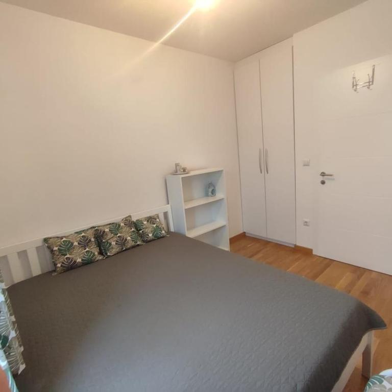Apartman Sedra - Two-Bedroom Apartment with Terrace - 14
