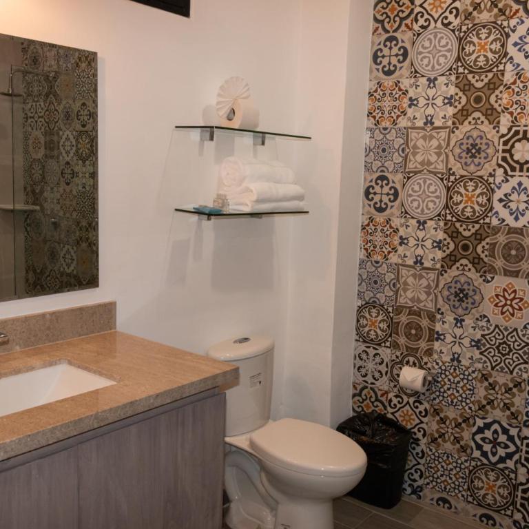 Hotel Hacienda Bugambilias La Paz - Habitación Doble Deluxe con balcón - 1 o 2 camas - 23