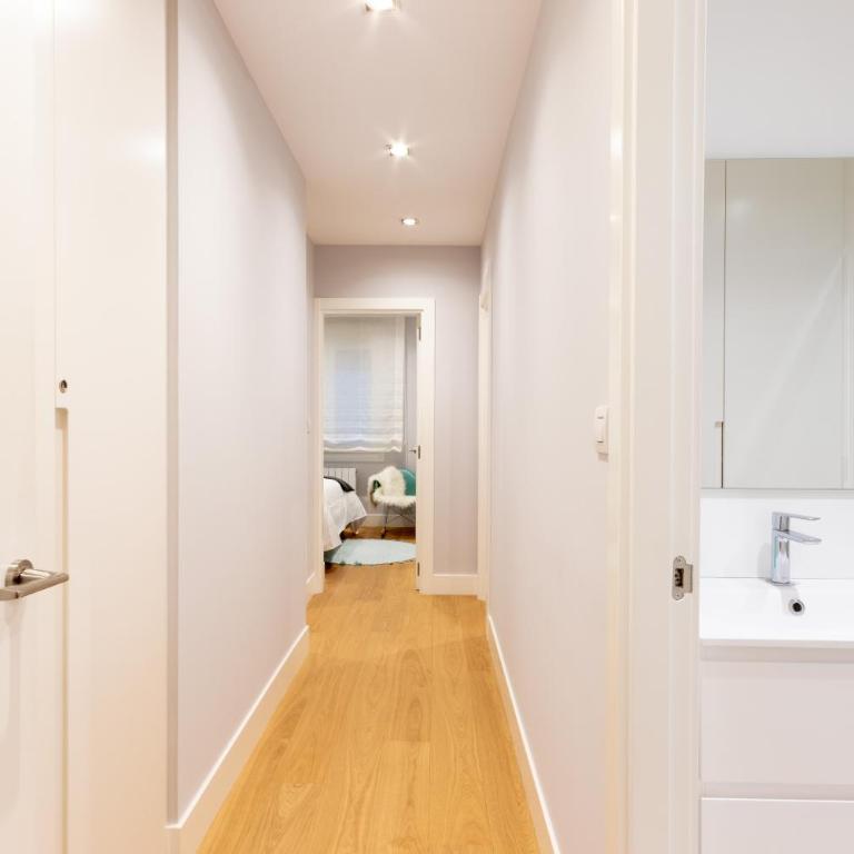 Urban Chic Moyua by Next Stop Bilbao - Apartamento de 3 dormitorios - 10