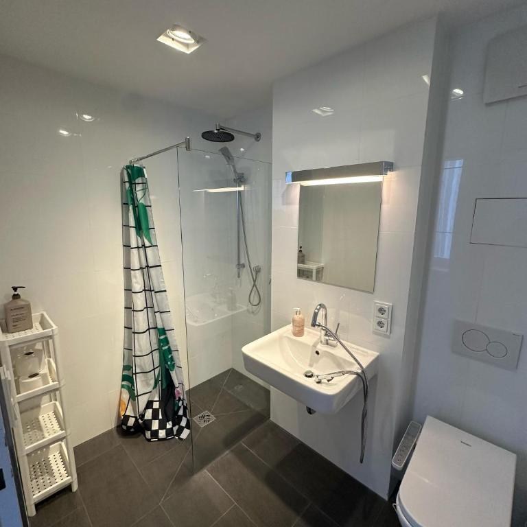 Al Nafurah Apartments - Junior Suite - 6