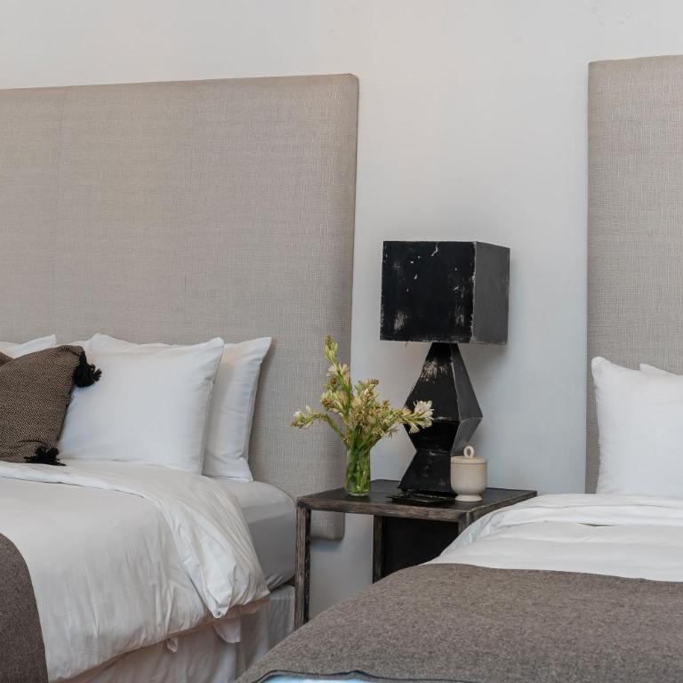 Casa Pedro Vargas, 6BR Estate with Hot Tub & Modern Comforts - Villa - 42