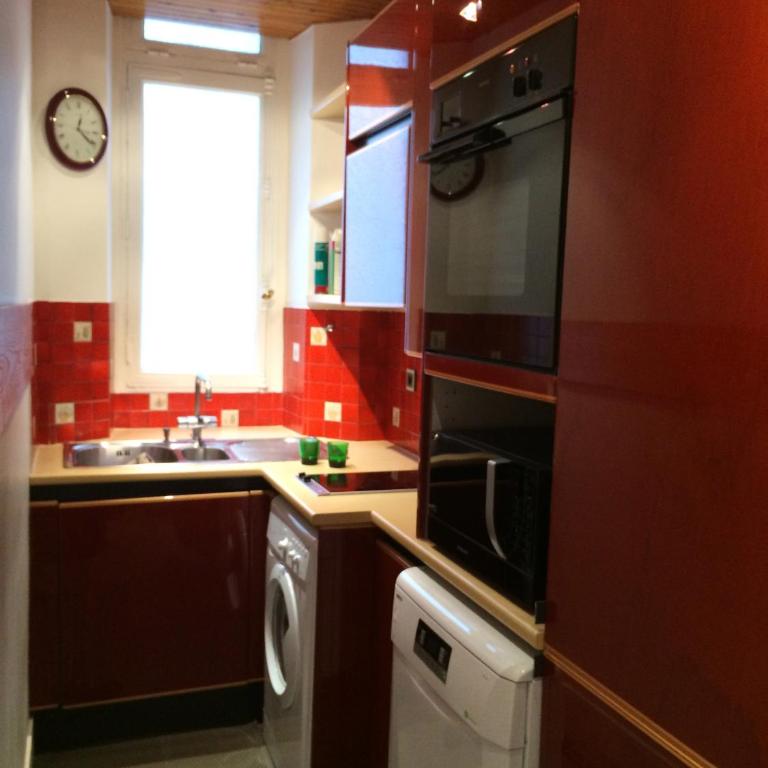 PLACE VENDOME 1 BR AND 1 BA - up to 4 people - WITH AIR CONDITIONNING - One-Bedroom Apartment - 24