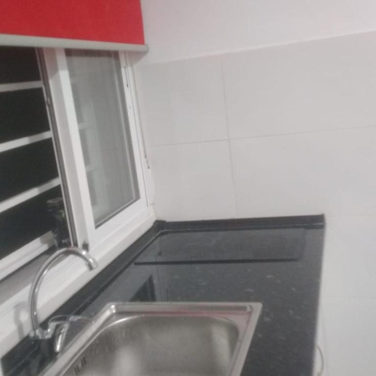 Estudio encantador cerca del carrefour rosaleda 1 - Studio - 7