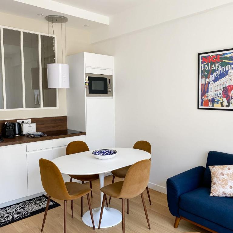 Mediterranee - un trois pièces à deux pas de la plage - Appartement 2 Chambres - 9