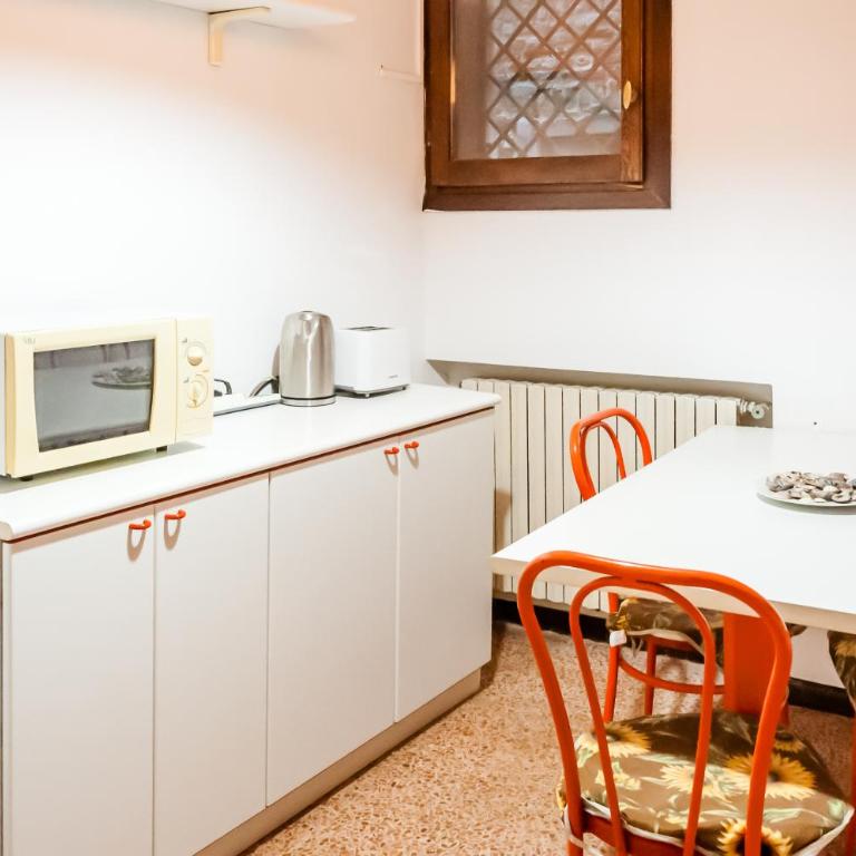 Bella Venezia - Appartamento con 2 Camere da Letto - 11