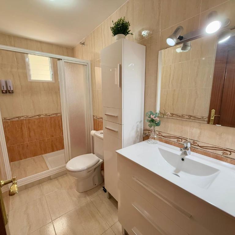 Charming apartment carihuela, best location - Apartamento de 1 dormitorio - 15