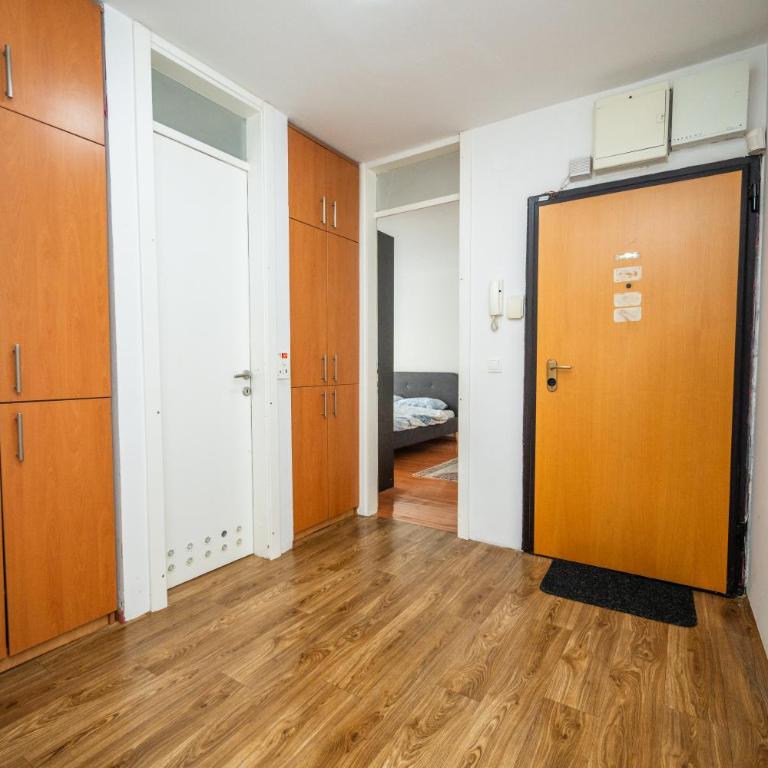 Spacious & Modern Apartment in the City Centre - Apartman sa 3 Spavaće Sobe - 34