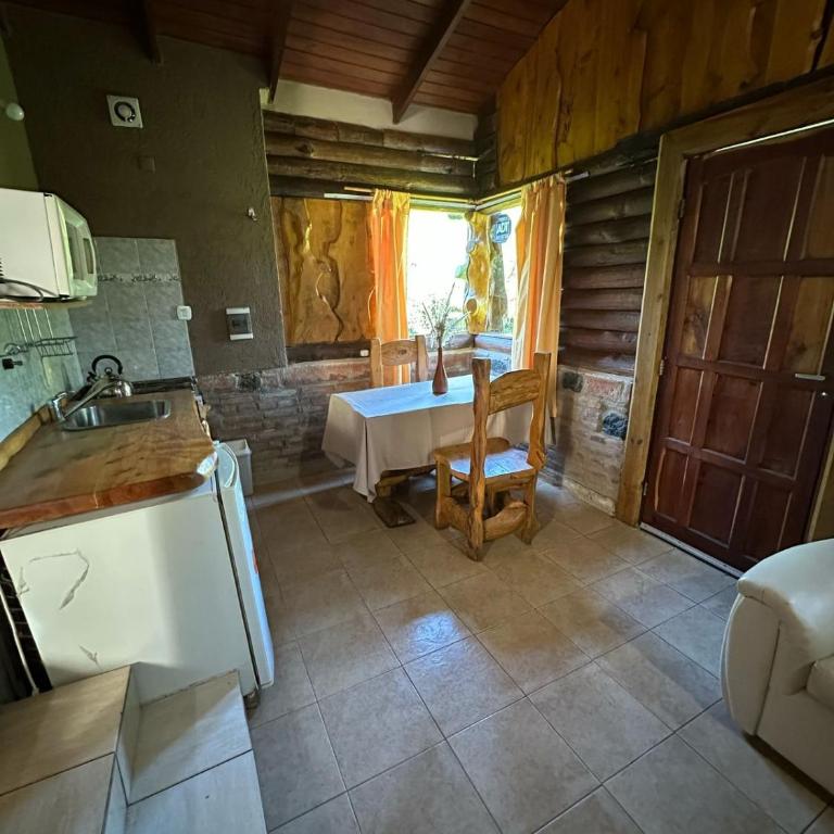 Cabañas Estancia del Valle - Casa con 1 dormitorio - 8