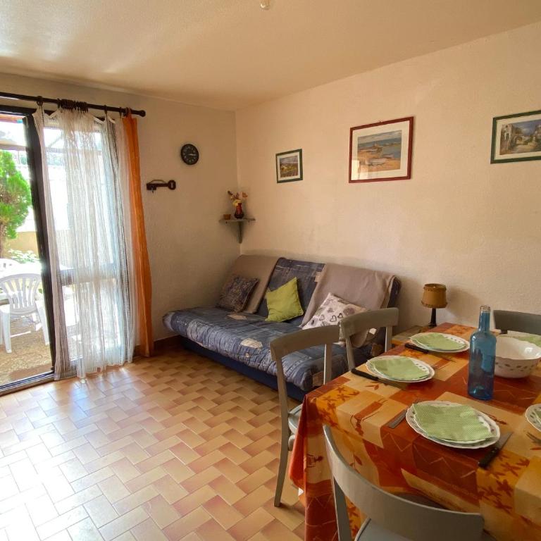 Spacieux T3, 6 Pers. avec Terrasse et Parking entre Plage et Port - FR-1-798-16 - Appartement - 13