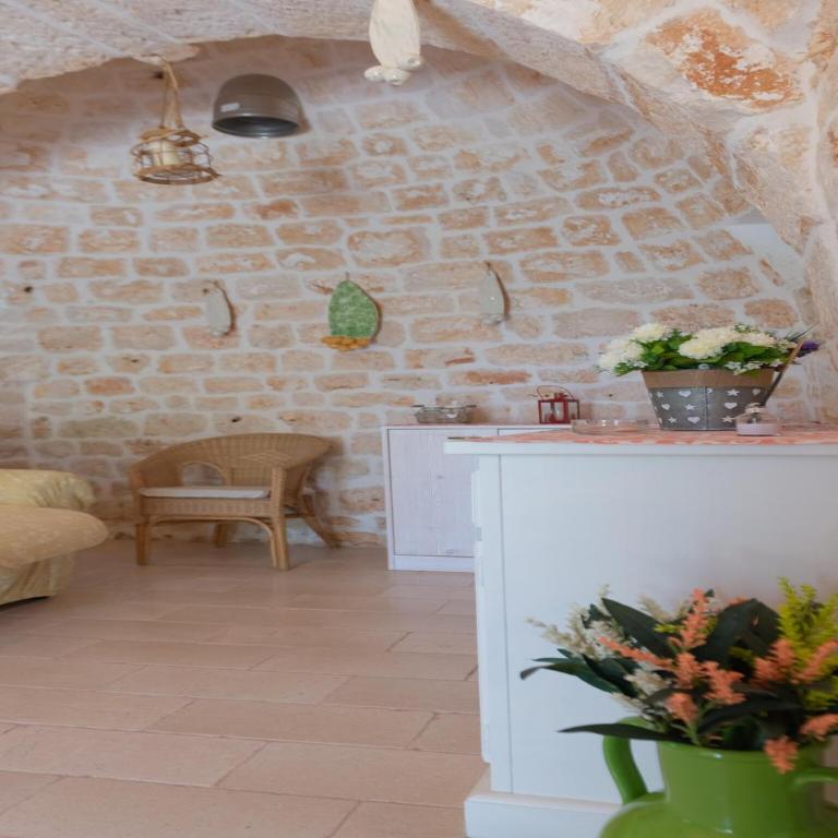 Holiday Home in Valle d'Itria with Pool - Two-Bedroom Trullo House - 11
