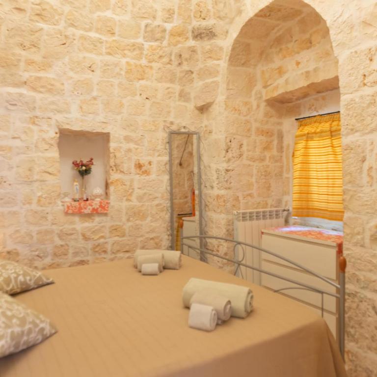 Holiday Home in Valle d'Itria with Pool - Two-Bedroom Trullo House - 23