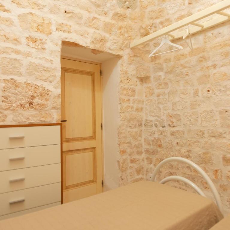 Holiday Home in Valle d'Itria with Pool - Two-Bedroom Trullo House - 29