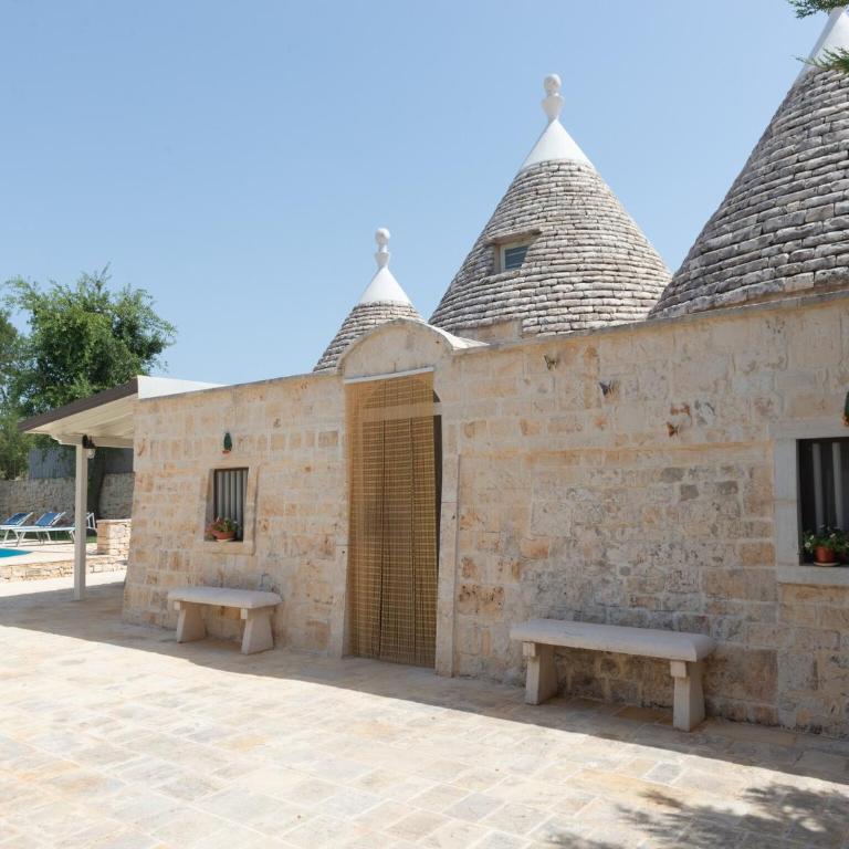 Holiday Home in Valle d'Itria with Pool - Two-Bedroom Trullo House - 40