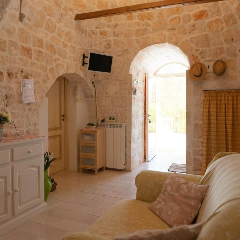 Holiday Home in Valle d'Itria with Pool - Two-Bedroom Trullo House - 15