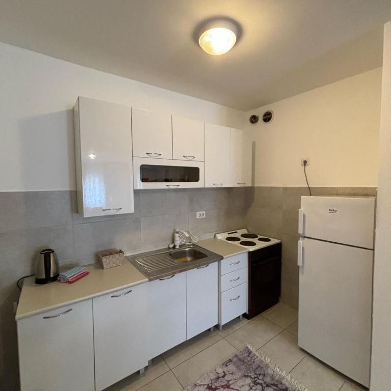 Enjoy Apartmani - Apartman sa 1 Spavaćom Sobom - 8