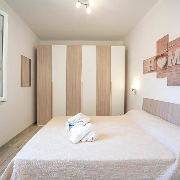 Casa Graziano - Appartamento con 1 Camera da Letto e Balcone - 9