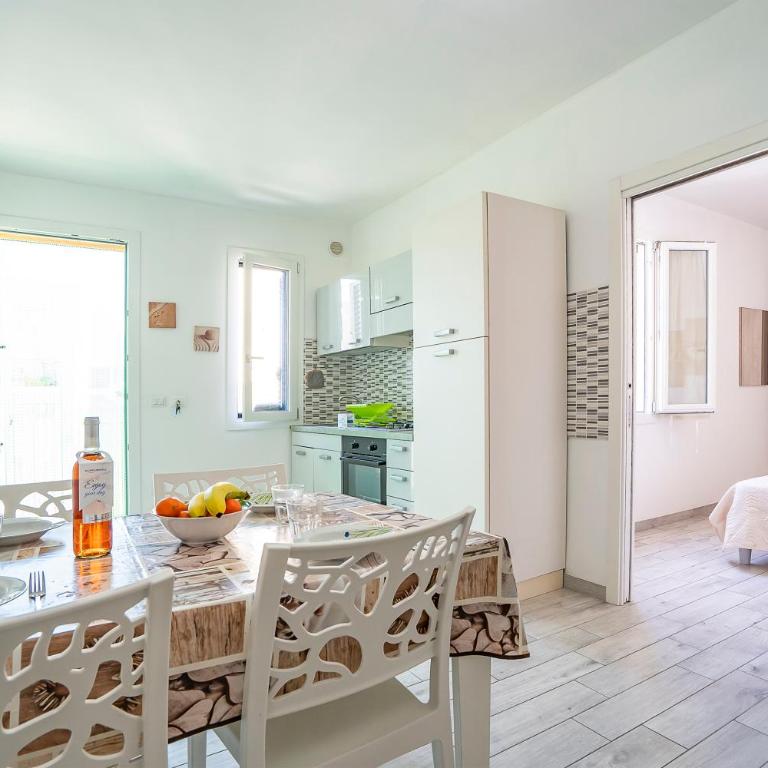 Casa Graziano - Appartamento con 1 Camera da Letto e Balcone - 2