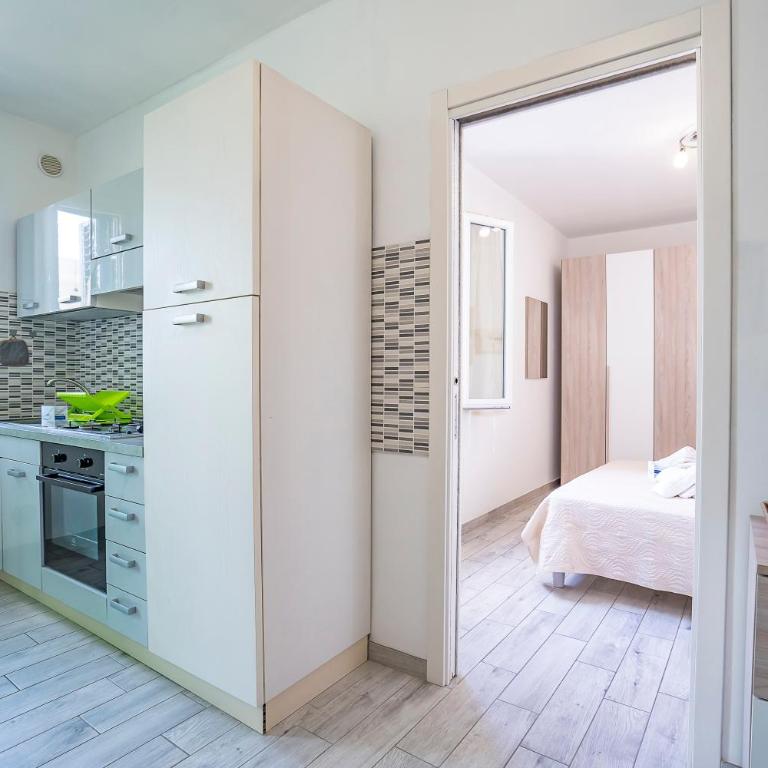 Casa Graziano - Appartamento con 1 Camera da Letto e Balcone - 6