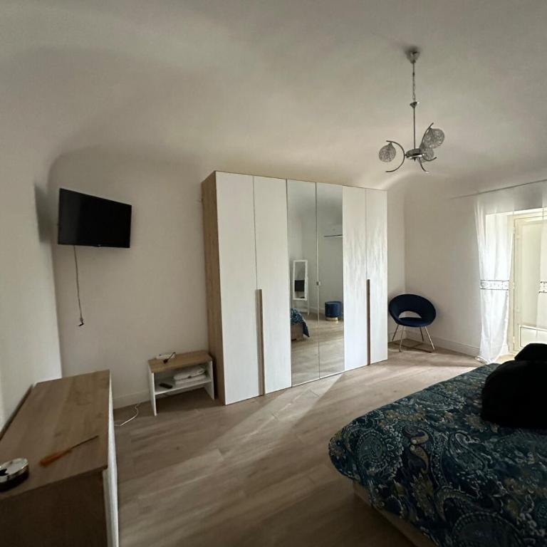 Beddavista Holiday House - Three-Bedroom Apartment - 10
