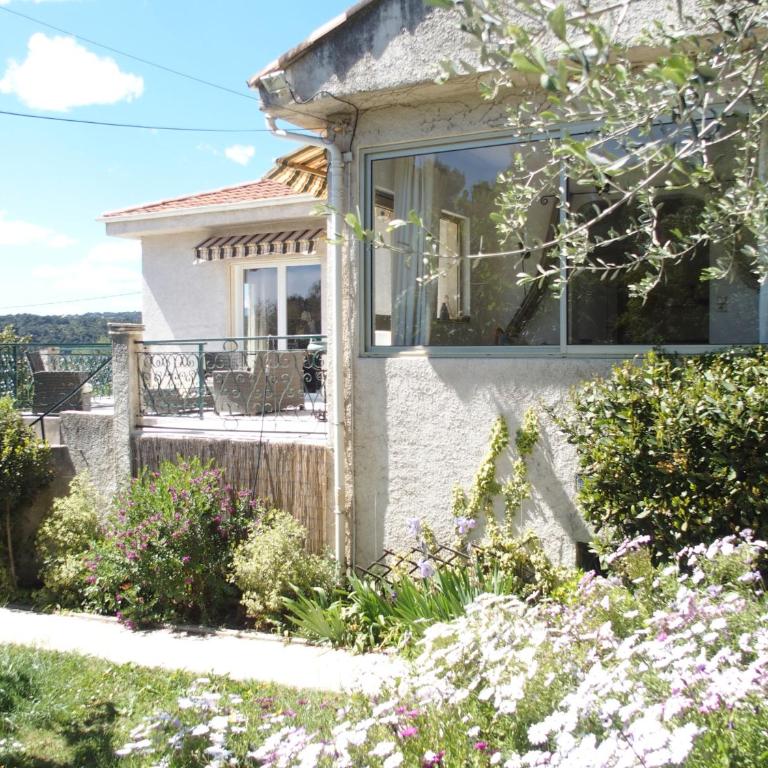 Très jolie villa à Vence - Villa avec Piscine Privée - 9