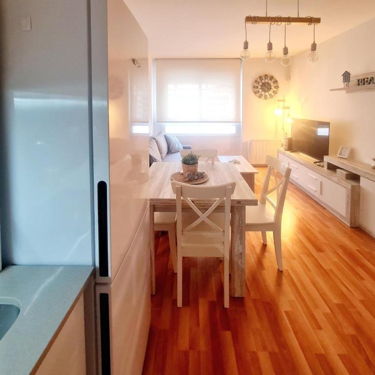 Acogedor apartamento en Palamós, cerca de la playa - Two-Bedroom Apartment - 15