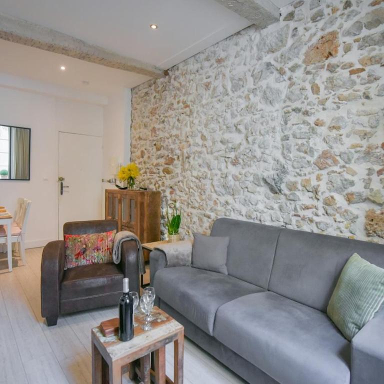 VIEUX MURS - Brand new flat for 4, AC, WIFI center old Antibes - Appartement 1 Chambre - 2