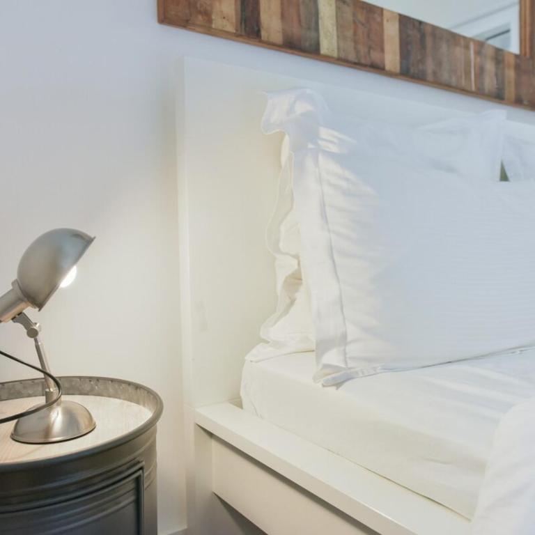 VIEUX MURS - Brand new flat for 4, AC, WIFI center old Antibes - Appartement 1 Chambre - 11