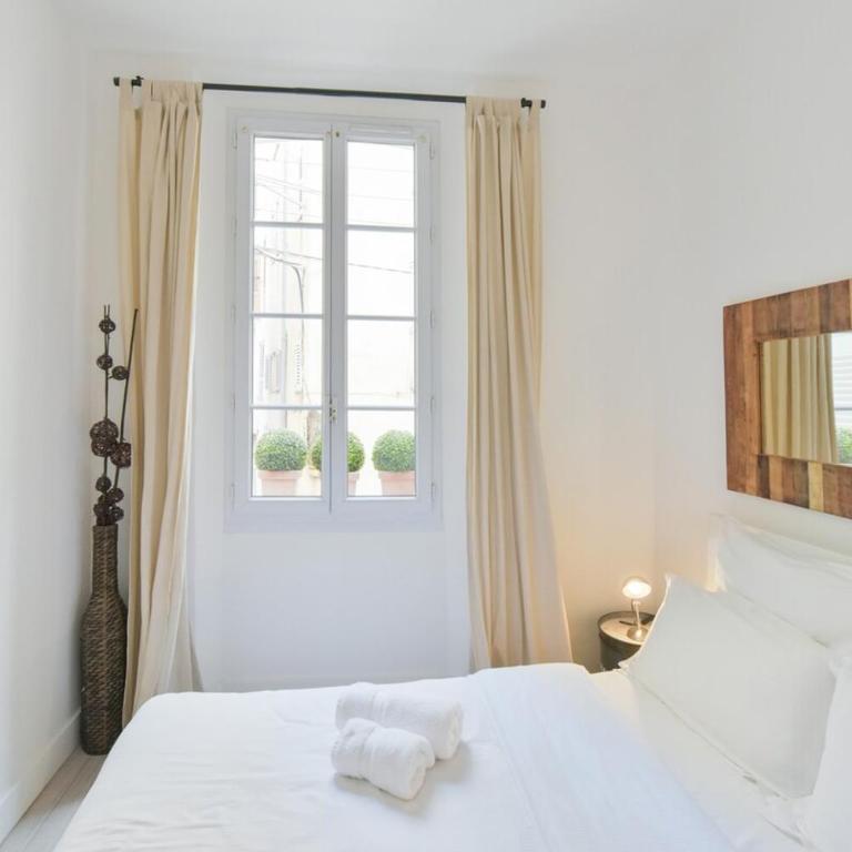 VIEUX MURS - Brand new flat for 4, AC, WIFI center old Antibes - Appartement 1 Chambre - 18