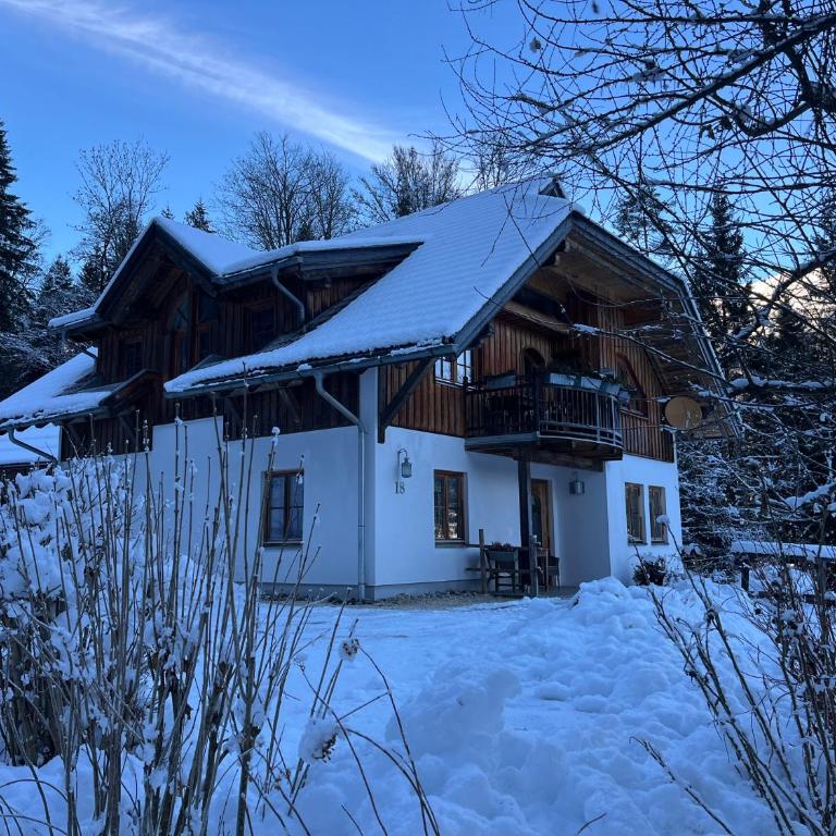 Ferienwohnung Waldhauser - Apartment mit 2 Schlafzimmern - 84