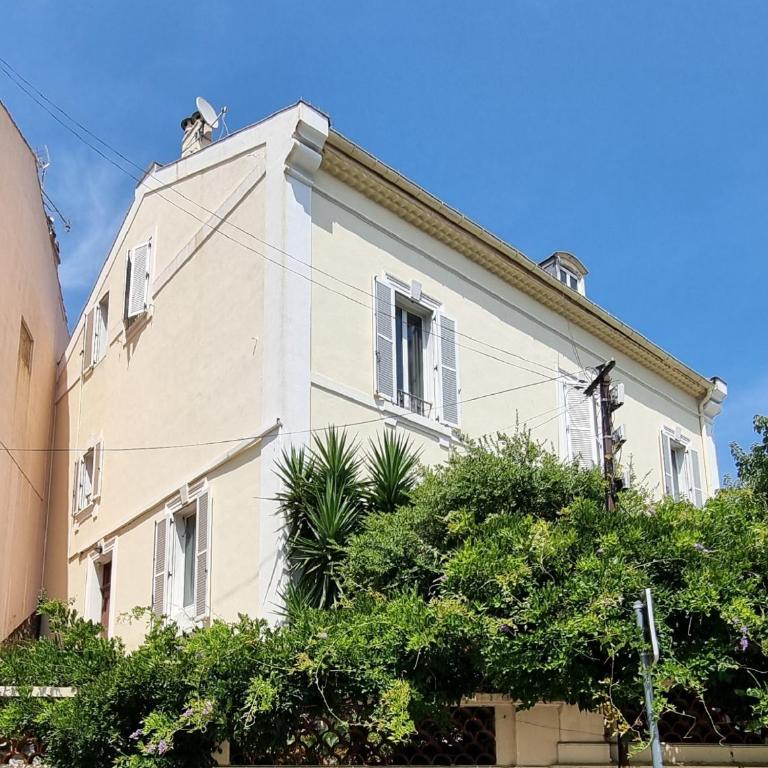 Villa Magenta - Apartment mit 3 Schlafzimmern - 1