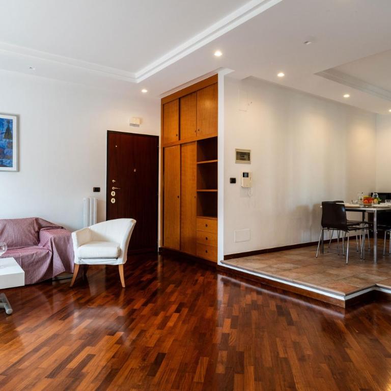 Nicol House Luxury in Bari by BarbarHouse - Three-Bedroom Apartment - 3