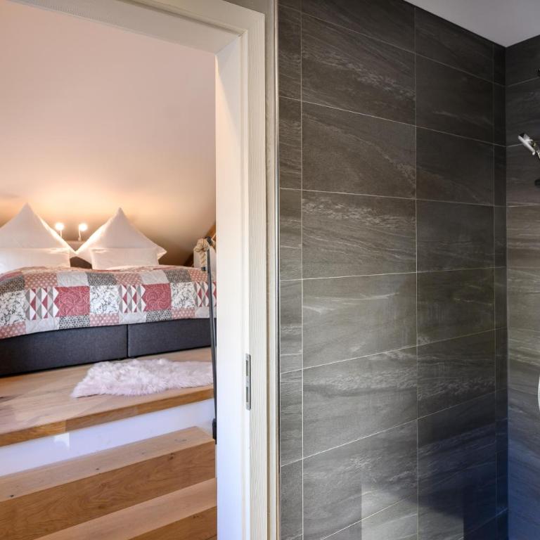 Das Loft - Two-Bedroom Apartment - 26