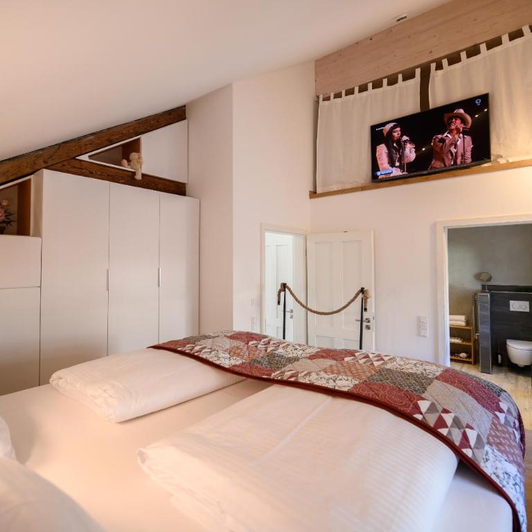 Das Loft - Two-Bedroom Apartment - 24