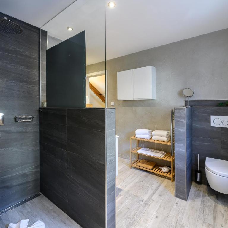 Das Loft - Two-Bedroom Apartment - 32
