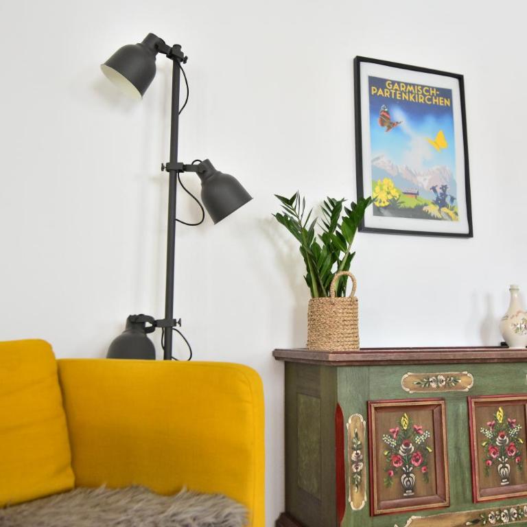 Zugspitze Street Apartment - Apartment mit Balkon - 23