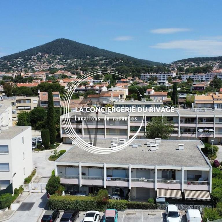 Studio rénové face à la mer - Port de Carqueiranne - Studio avec Vue sur le Port - 21