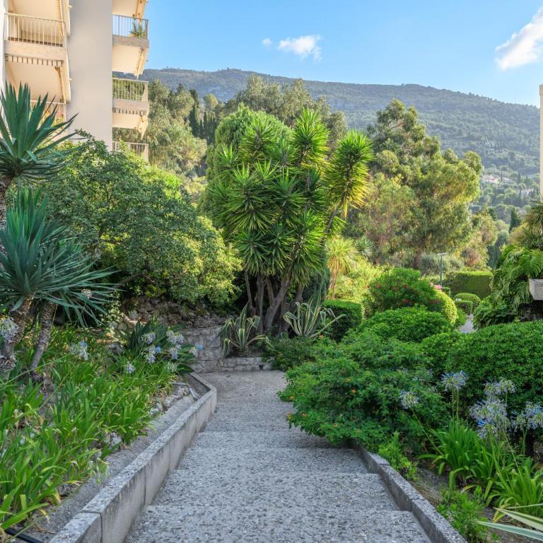 Les Miradors, charmant appartement de 2 chambres en RDC, jardin privatif, piscine, vue mer et parking - Apartment mit 2 Schlafzimmern - 17
