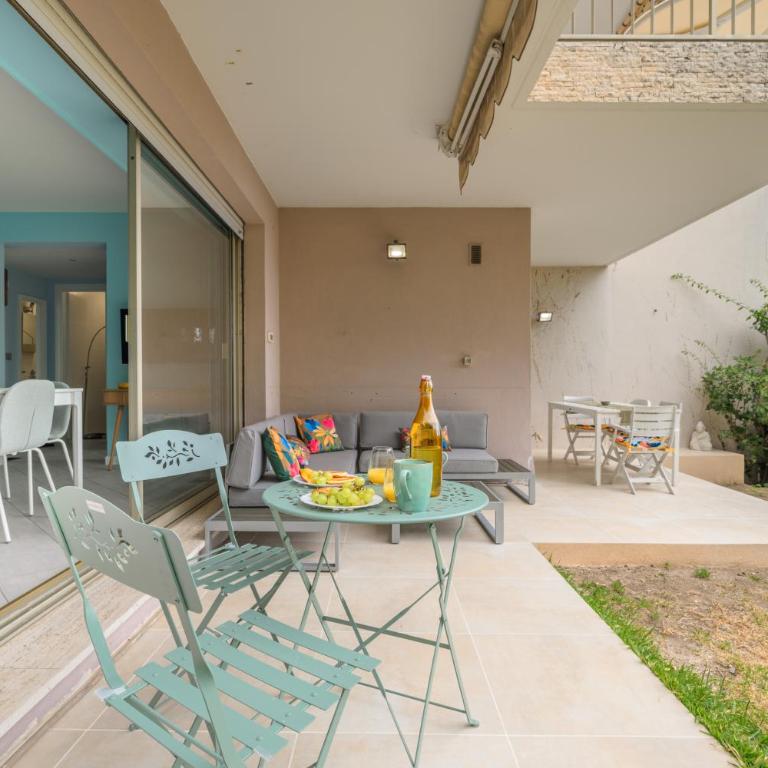 Les Miradors, charmant appartement de 2 chambres en RDC, jardin privatif, piscine, vue mer et parking - Apartment mit 2 Schlafzimmern - 30