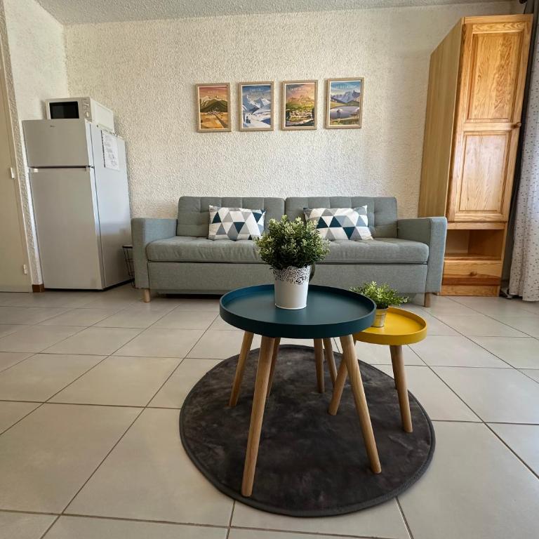 Charmant appartement cosy, terrasse proche des pistes et du centre du village - WIFI gratuit - Estudio con vistas a las montañas - 13