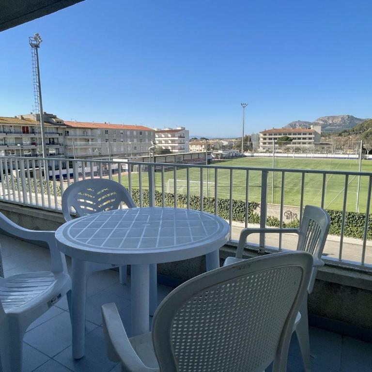Illa Mar Dor 237 - Two-Bedroom Apartment with Balcony - 9