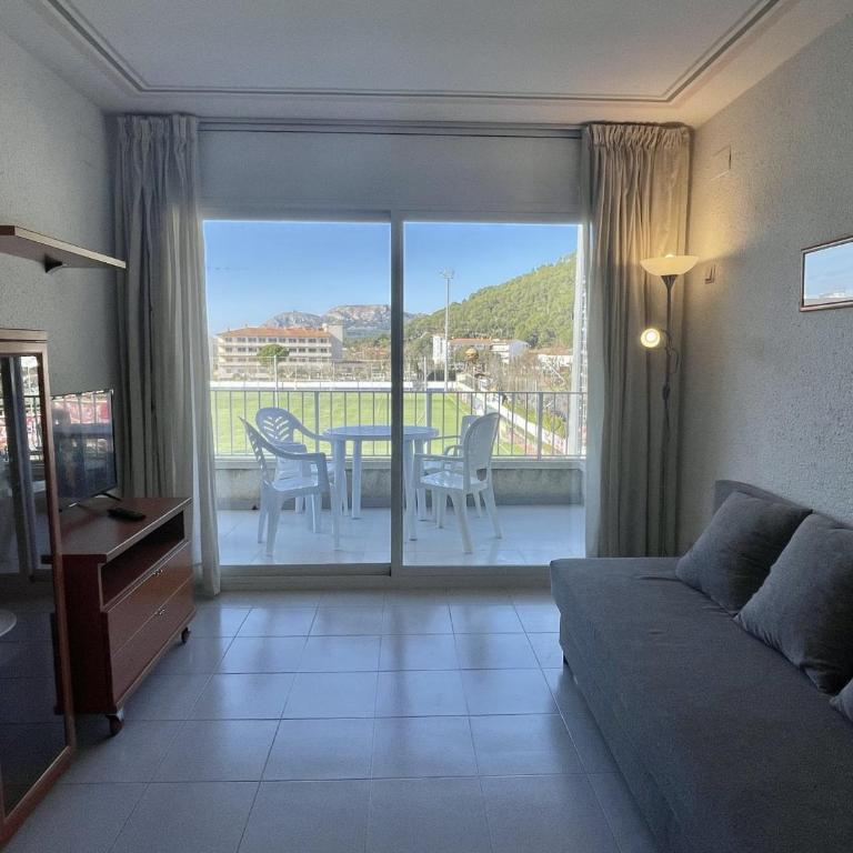 Illa Mar Dor 237 - Two-Bedroom Apartment with Balcony - 15