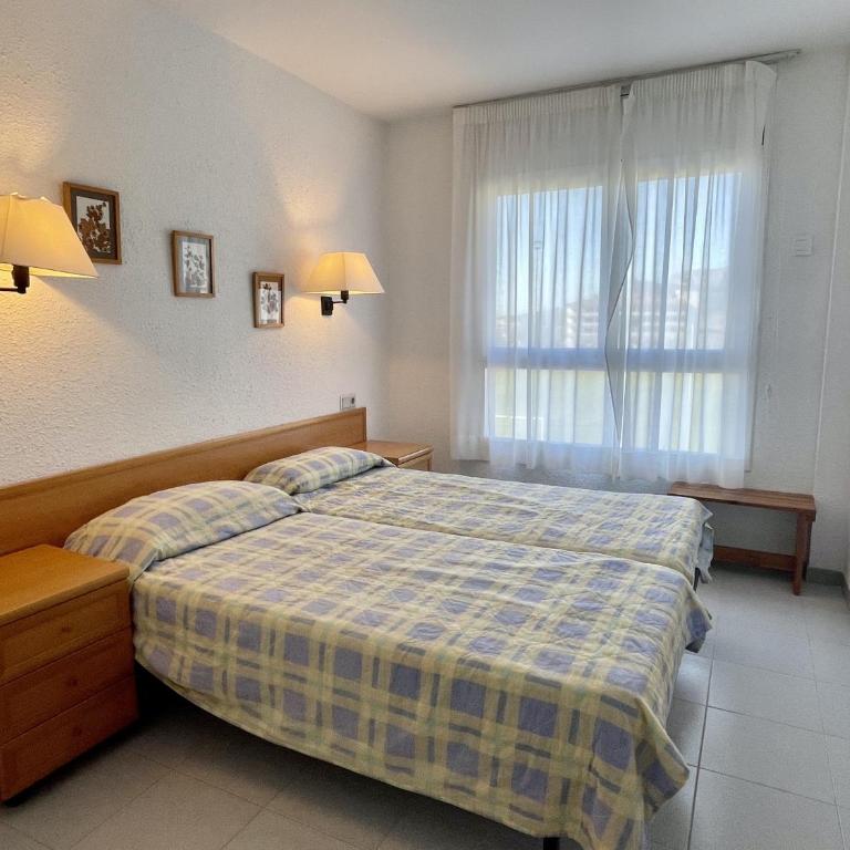 Illa Mar Dor 237 - Two-Bedroom Apartment with Balcony - 17