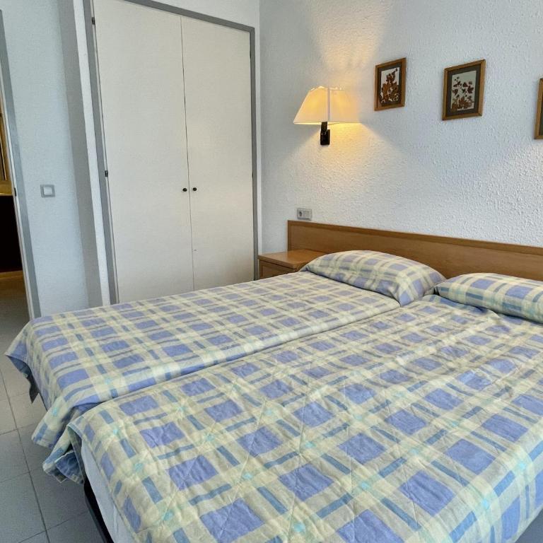 Illa Mar Dor 237 - Two-Bedroom Apartment with Balcony - 18