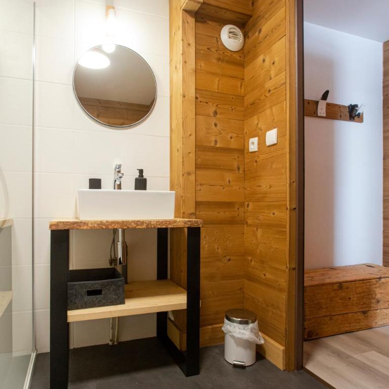 Les 9 Névés, Restaurant & Chambres d'hôtes - Chambre Double Deluxe - 6