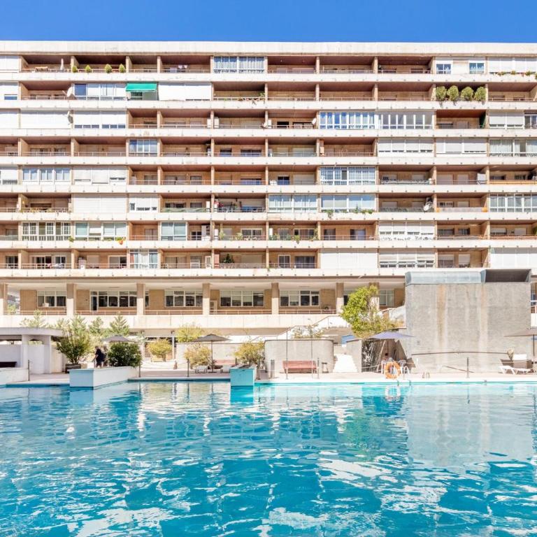 Apartamento Cercano las 4 torres - Two-Bedroom Apartment - 16