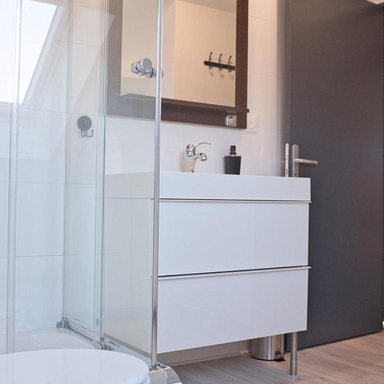 Chambres privées au calme avec espaces partagés - Chambre Simple avec Salle de Bains Commune - 5