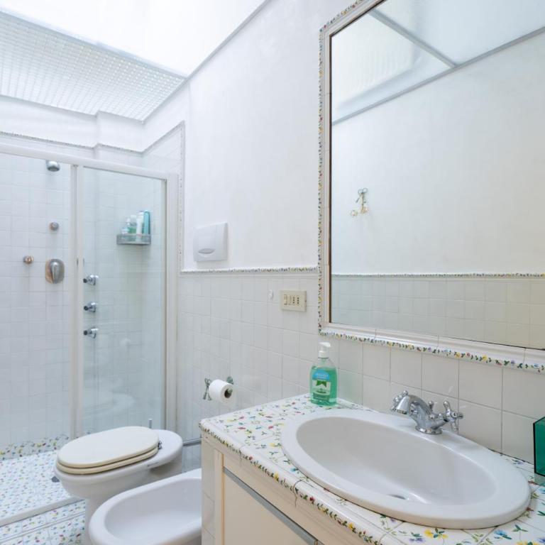 Casa Ambra la tranquillità in centro città - Studio Apartment with Balcony - 15