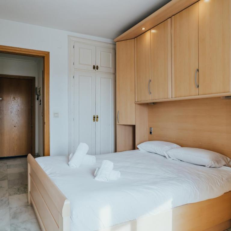 WELCS APARTAMENTO 208 EMP cerca de la playa - Apartamento con vistas y balcón - 2