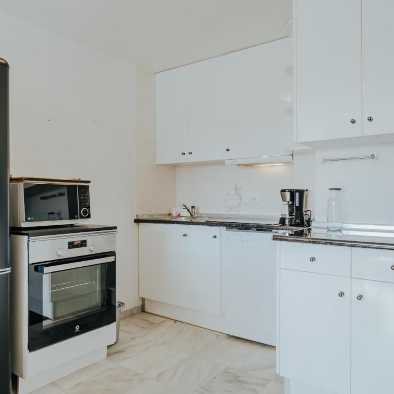 WELCS APARTAMENTO 208 EMP cerca de la playa - Apartamento con vistas y balcón - 4